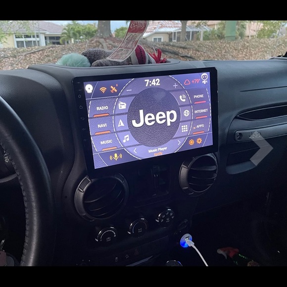 2022 New 10 inch Touchscreen Bluetooth Stereo GPS Entertainment system - Picture 3 of 14